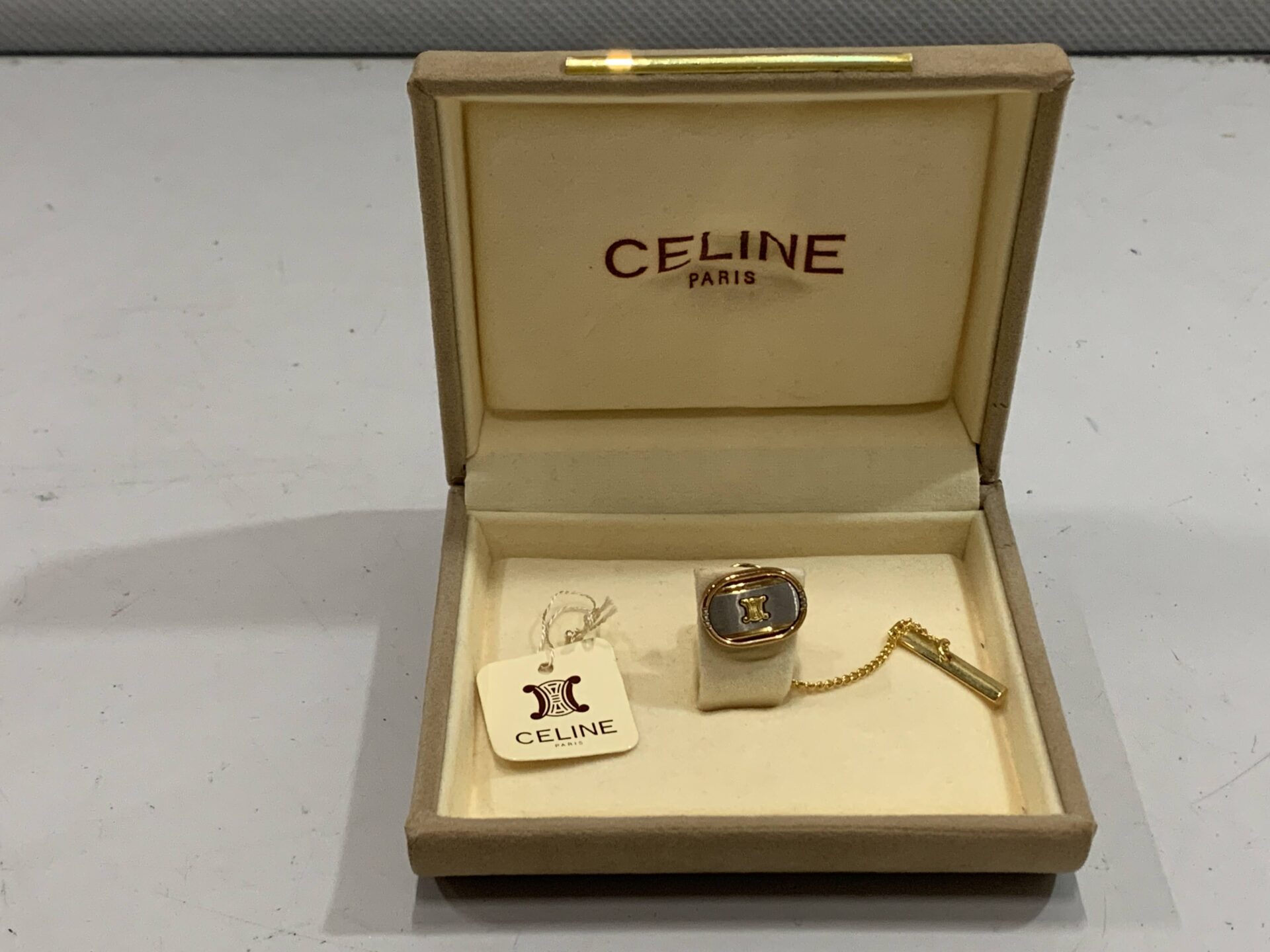 「CELINE タイピン」予想以上の査定に大変満足です