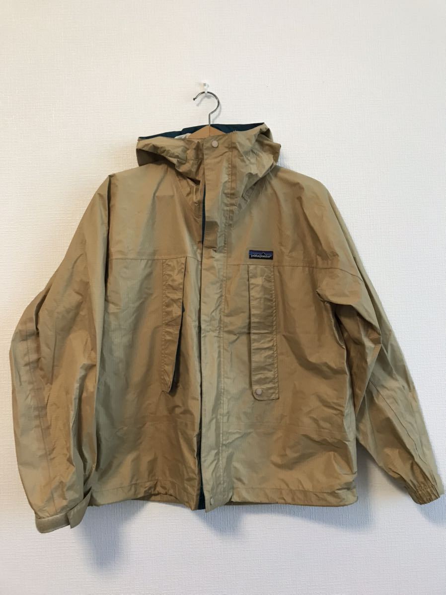 patagonia マウンテンパーカー